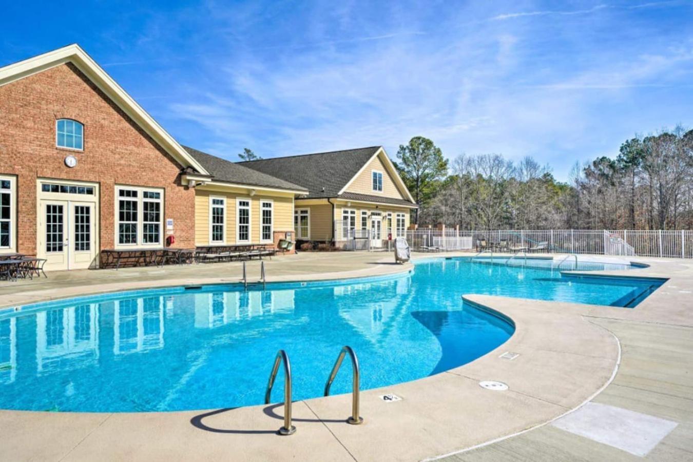 The Villas Buckingham 10 Mins To Rdu Airport Duke Downtown Ντάραμ Εξωτερικό φωτογραφία